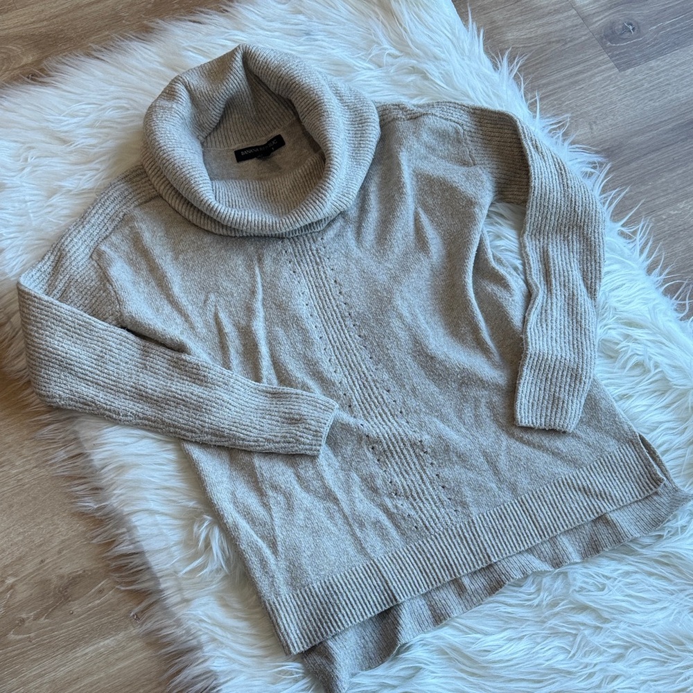 Cozy Beige Banana Republic Turtleneck Sweater